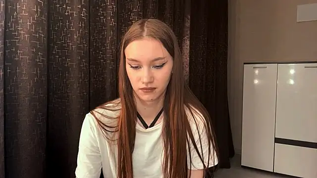 OlimpiaFontenot's Live XXX Chat