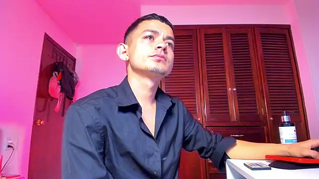 kobe_james07 Шоу с уебкамера