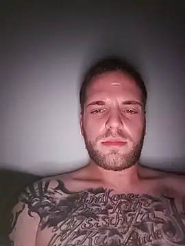 Show modela Davidoffcoolbigdick na web-kameri
