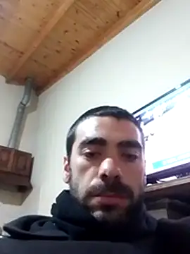 aguilucc0 Show in webcam
