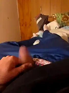 aguilucc0 webkamerás műsora