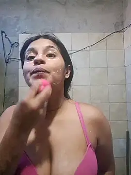 Pokazy przed kamerką – Anitasilva1
