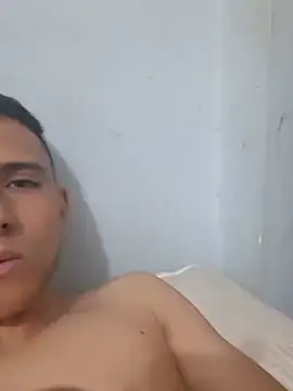 andycalis_97 网络视讯表演