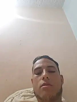 andycalis_97: διαδικτυακό σόου στην κάμερα
