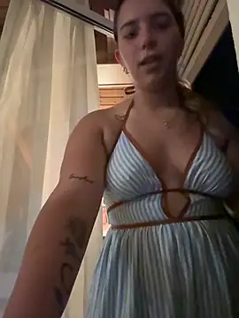 Chatroom XXX en direct de Naomi-Klein