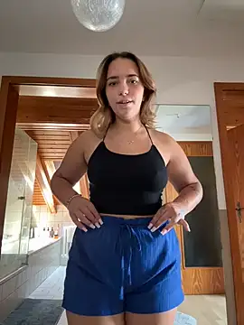 Naomi-Klein – webcam-show