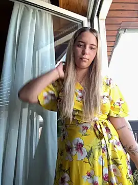 Naomi-Klein Webcam-Show