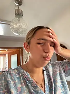 Živý XXX chat Naomi-Klein