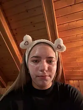 Naomi-Klein Webcam-Show