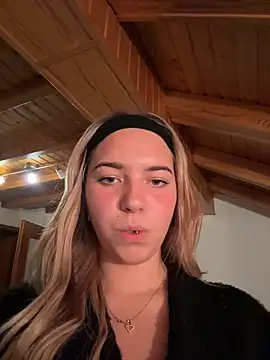 Naomi-Klein 웹캠 쇼