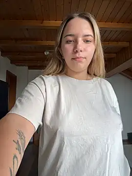 Naomi-Klein Webcam-Show