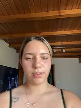 Naomi-Klein Webcam-Show