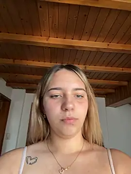 Naomi-Klein Webcam-Show