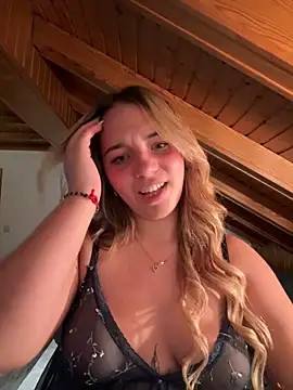 Naomi-Klein's Live XXX Chat