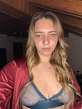 Naomi-Kleinn Live XXX chat
