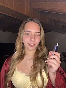 Naomi-Klein Webcam-Show