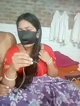 Pokazy przed kamerką – Indiansexycouple1