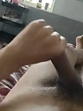 -_-YOUNG--DADDY-_- 在線直播表演