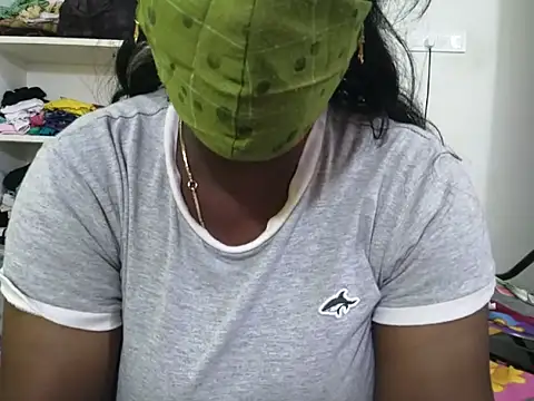 tamil_pudhukavithai 网络视讯表演