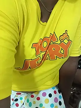 Webkamerová show tamil_pudhukavithai