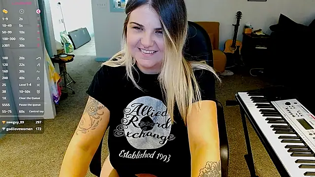 beccalubov Show in webcam