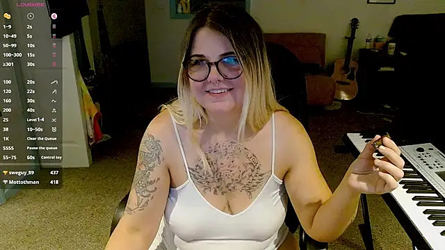 beccalubov's Webcam Show