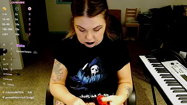 beccalubov Show in webcam