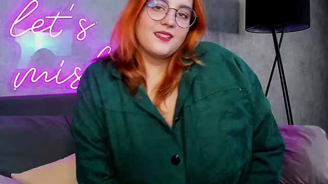 Alica_Keller Adlı Modelin Canlı XXX Sohbeti