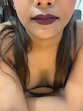 Sala de chat ao vivo de Brownyyy_XOXO_