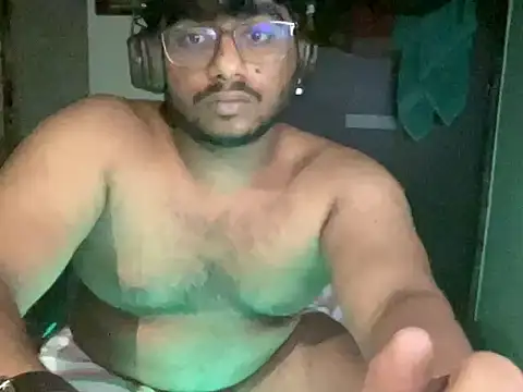 Pokazy przed kamerką – sexy_delhi_boy