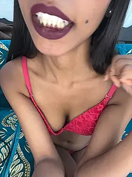 Show de webcam de Dark_Cherriess_Xxx