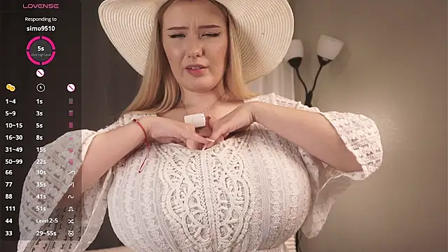 MeridithFitzherbert's Webcam Show