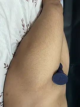 sexy-shanaya-uk07 网络视讯表演