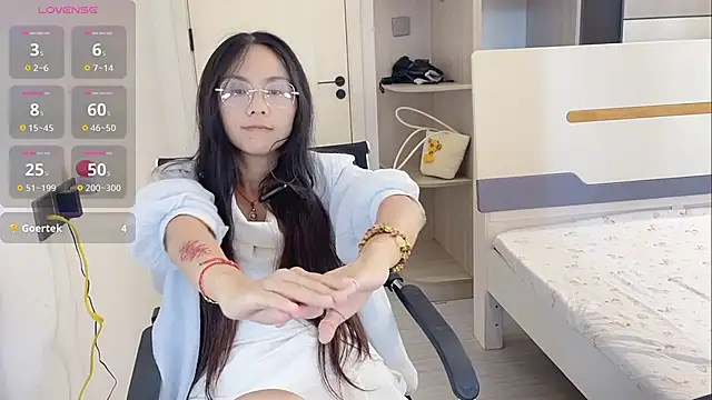 yishan-22 – Live XXX-chat