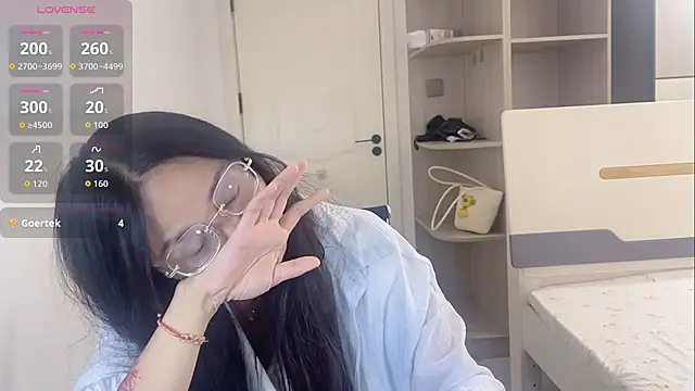 yishan-22's Live XXX Chat