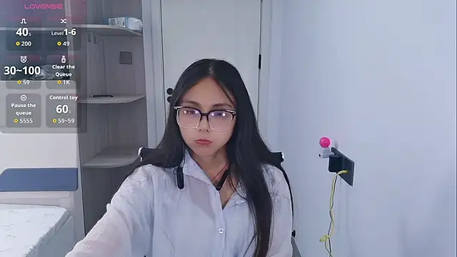 yishan-22's Live XXX Chat