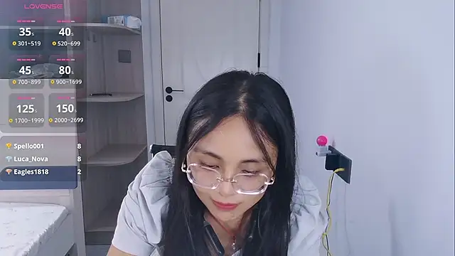 Živý XXX chat yishan-22
