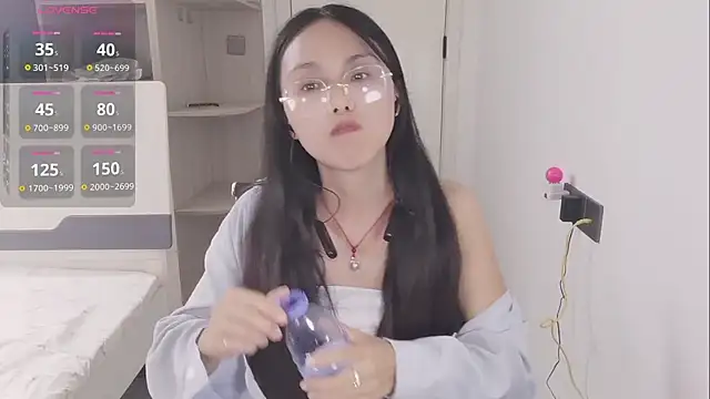 Chat XXX en directo de yishan-22