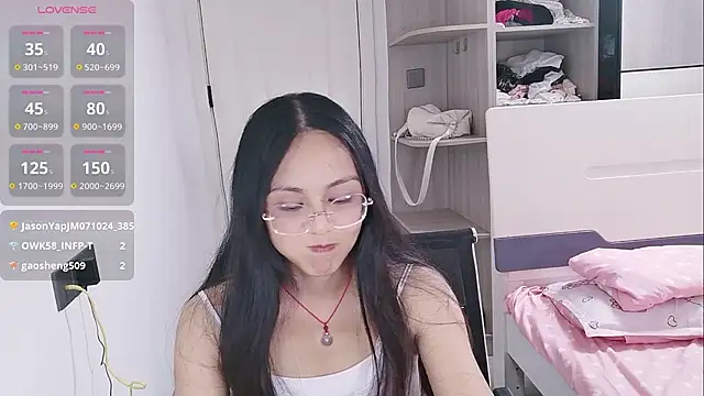 yishan-22's Live XXX Chat