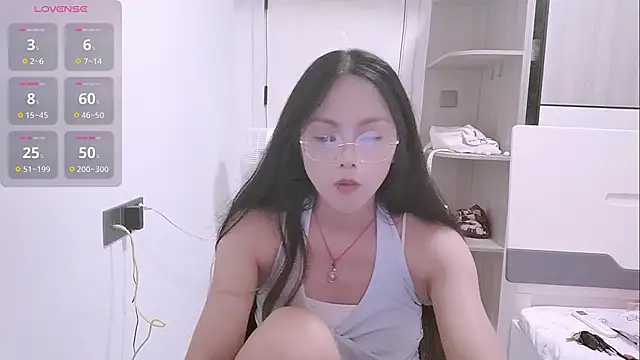 yishan-22 – Naživo XXX chat
