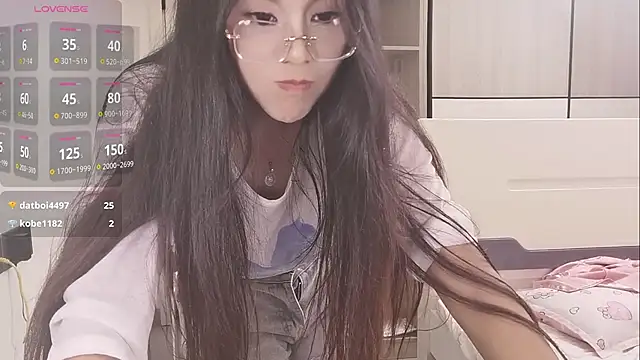 yishan-22's Live XXX Chat