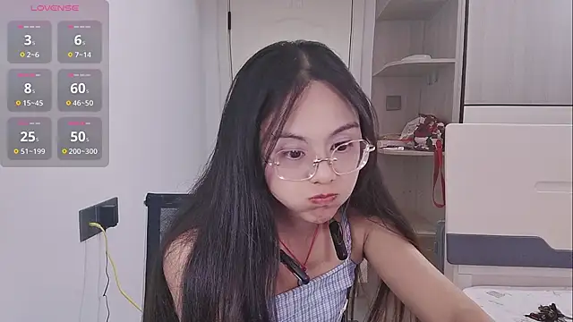 yishan-22 Chat XXX live