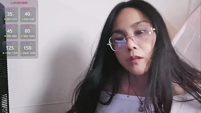 yishan-22's Live XXX Chat