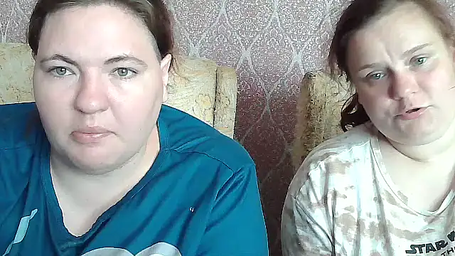 AlbertaAndSharonのウェブカメラショー