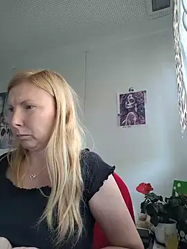 JanyJanys – webcam-show