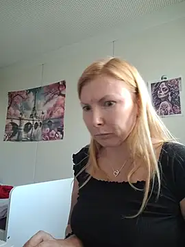 JanyJanys – Kamerová šou