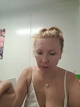 JanyJanysn Live XXX chat
