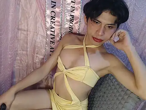 UrasianFemboy Pertunjukan Webcam
