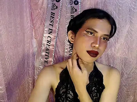 UrasianFemboy Pertunjukan Webcam