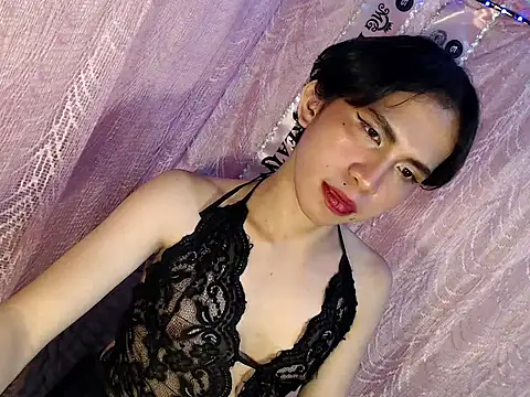 UrasianFemboy Show Webcam